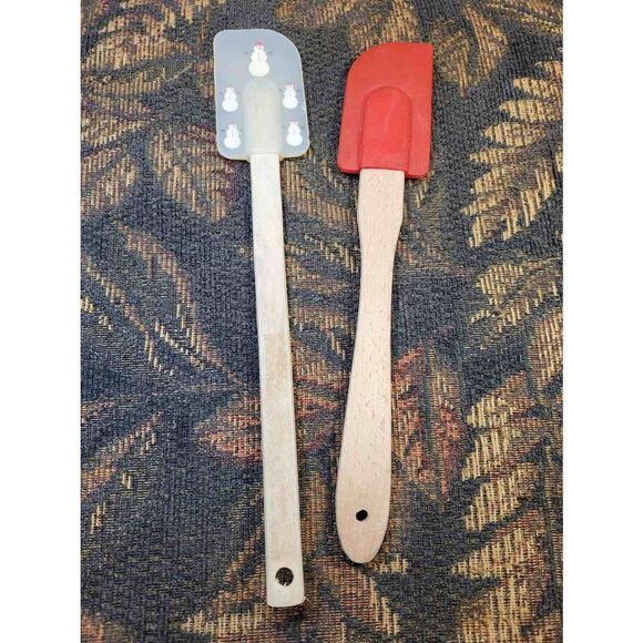 Set of 2 Farberware Scrapers- Snowman and Red - Picture 4 of 7